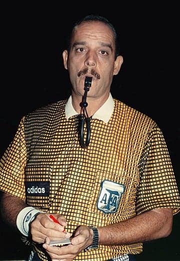 Aníbal Hay